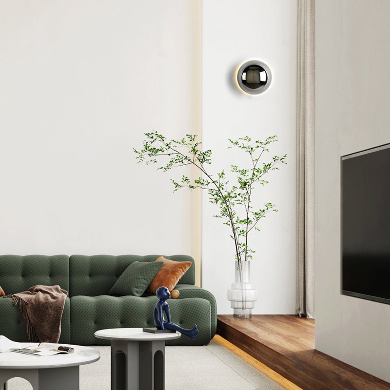 Bauhaus Eclipse Wall Lamp | Elegant Gold-Finish Modern Art Lighting
