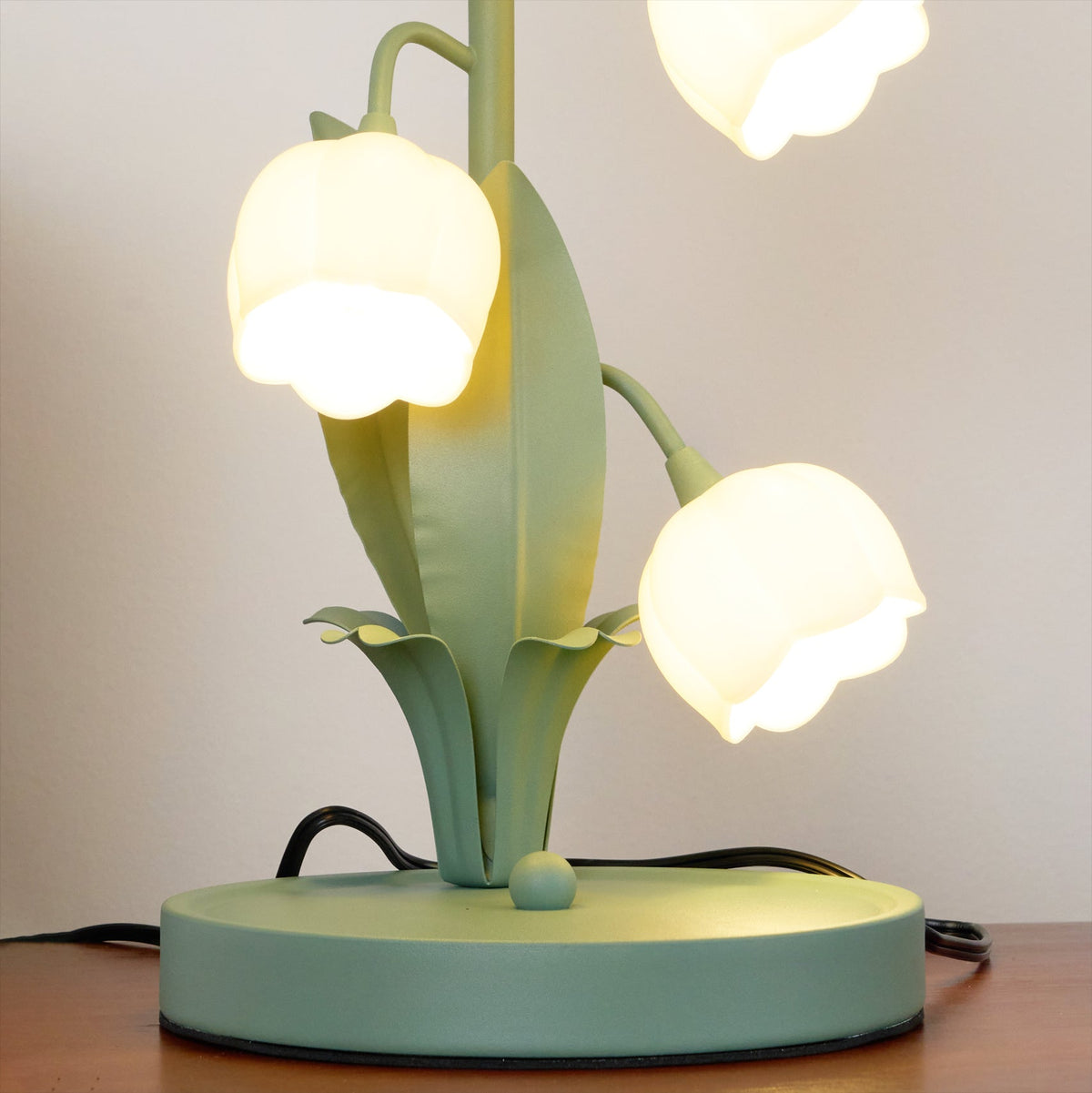 Bell Orchid Table Lamp | Elegant Floral Accent Light for Indoor Spaces