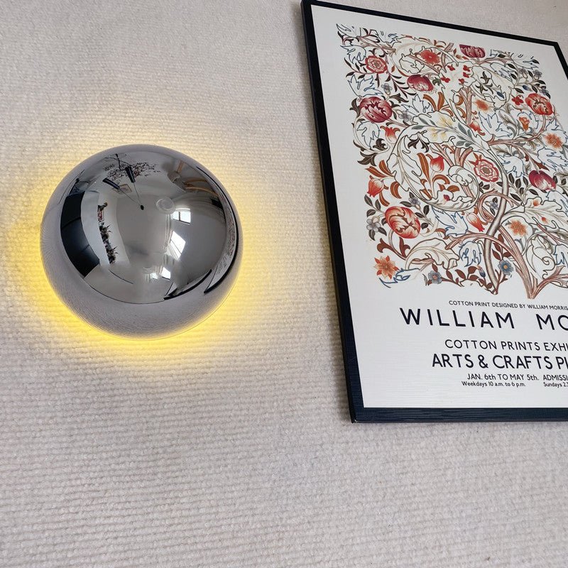Bauhaus Eclipse Wall Lamp | Elegant Gold-Finish Modern Art Lighting